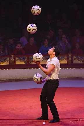 Roncalli 110317 0309 web